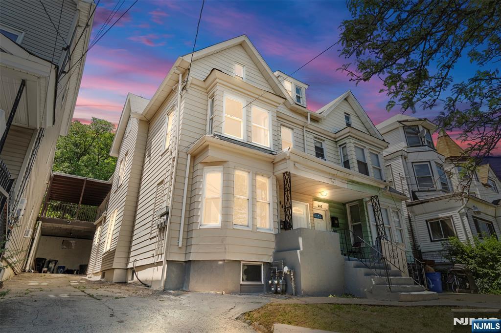 440 Summer Avenue,Newark, NJ 07104