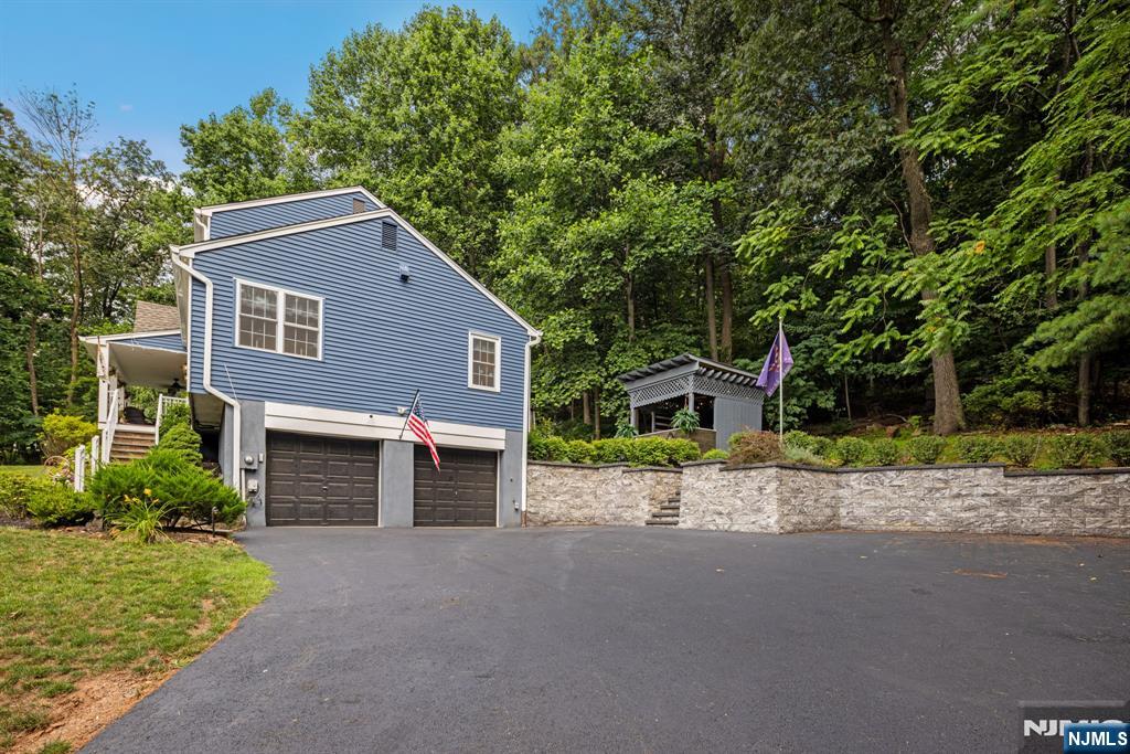 22 Brandywine ,Green Brook, NJ 08812