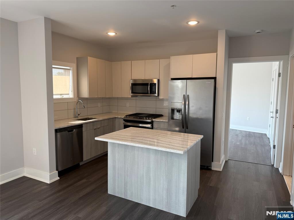 2301 Lemoine Avenue,Fort Lee, NJ 07024