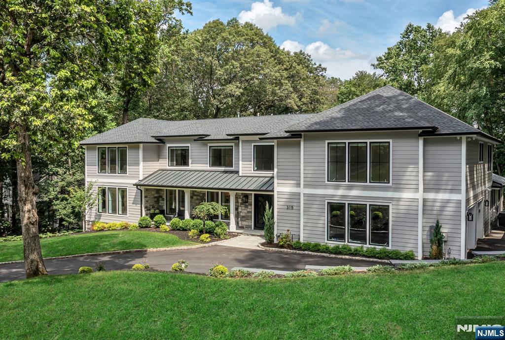 315 Freemans Lane,Franklin Lakes, NJ 07417