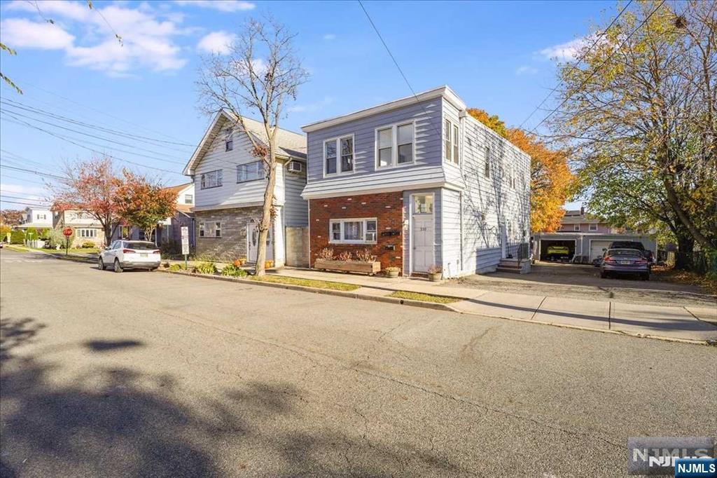 339 7th Street,Carlstadt, NJ 07072