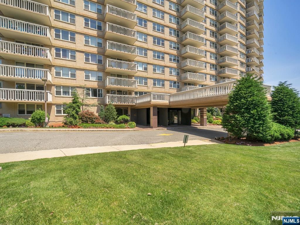 555 North Avenue,Fort Lee, NJ 07024
