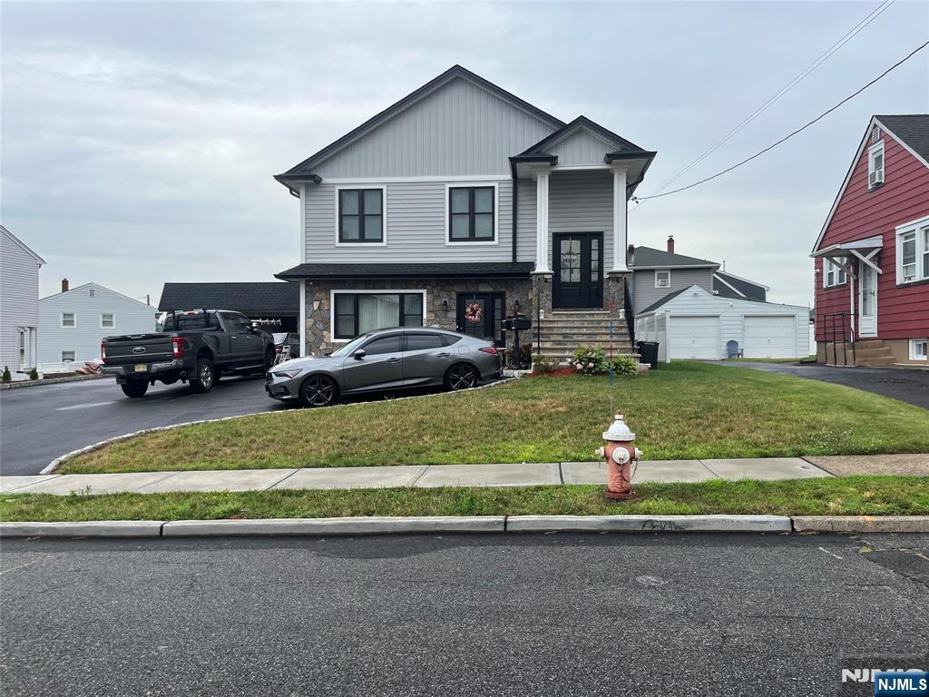 17 Martha Avenue,Elmwood Park, NJ 07407