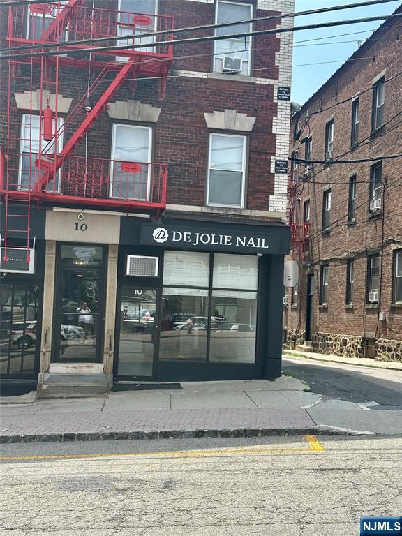 10 Hilliard Avenue,Edgewater, NJ 07020