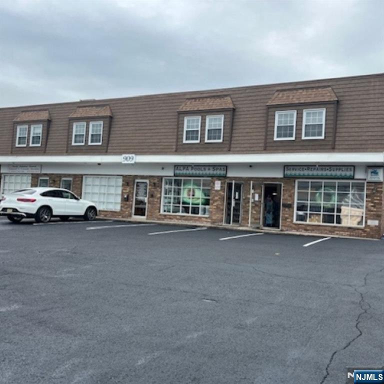 909 Belmont Avenue,North Haledon, NJ 07508