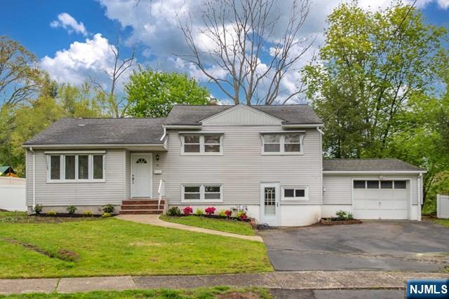 99 Morningside Road,Paramus, NJ 07652