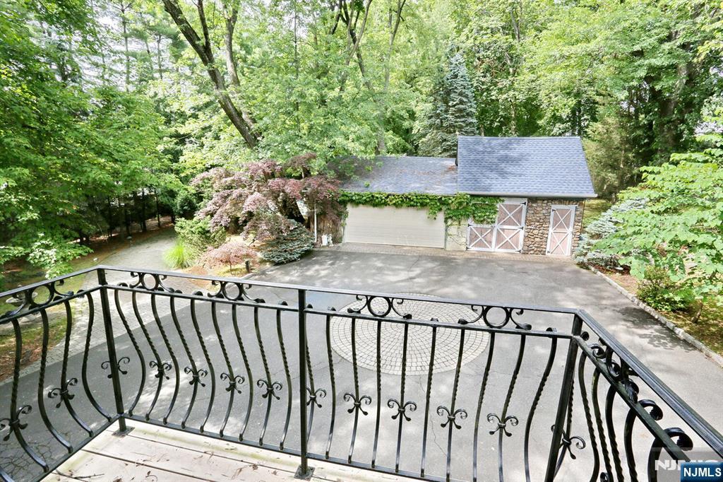 260 Glen Avenue,Midland Park, NJ 07432