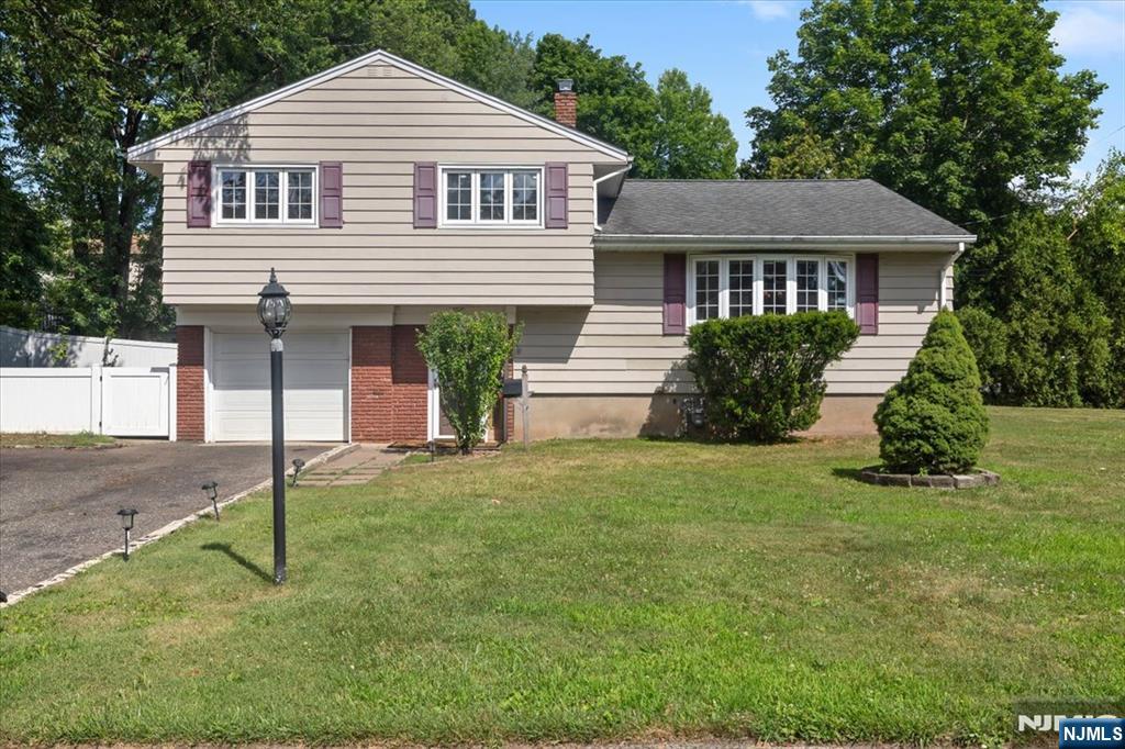 167 Middlesex Avenue,Paramus, NJ 07652