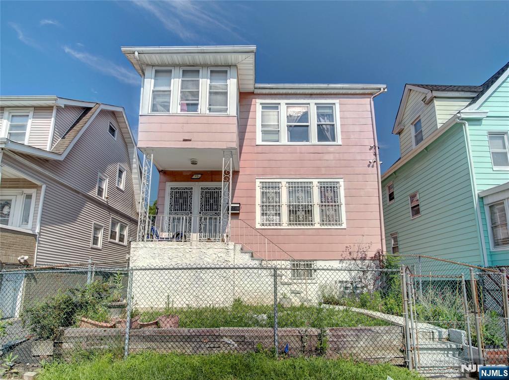 95 Crawford Street,East Orange, NJ 07018