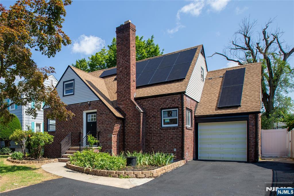 21 Beveridge Street,Teaneck, NJ 07666