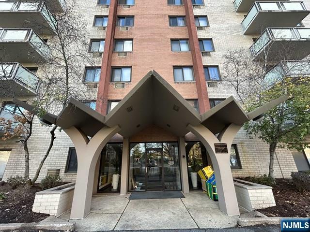 77 Prospect Avenue,Hackensack, NJ 07601