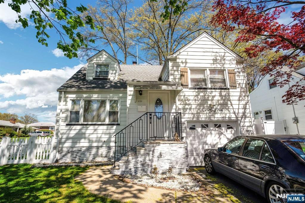 131 Iozia Terrace,Elmwood Park, NJ 07407