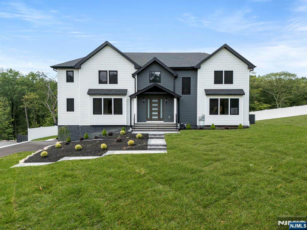 91 Heritage Drive,West Milford, NJ 07480