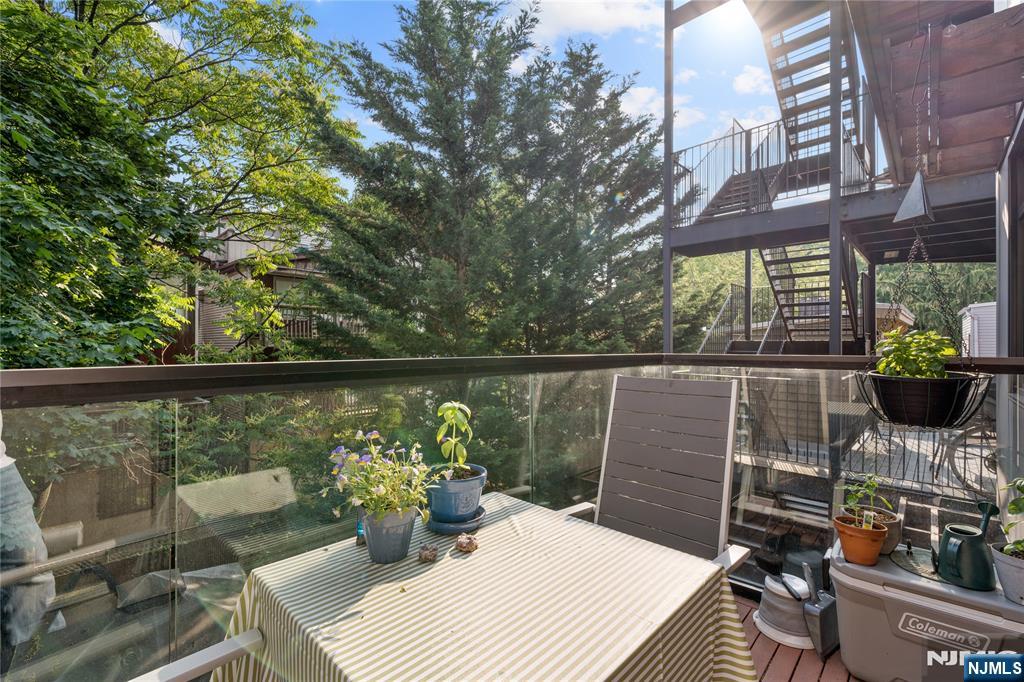 227 Montgomery Street,Jersey City, NJ 07302