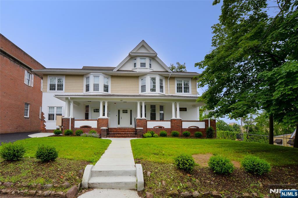 153 Dayton Street,Ridgewood, NJ 07450