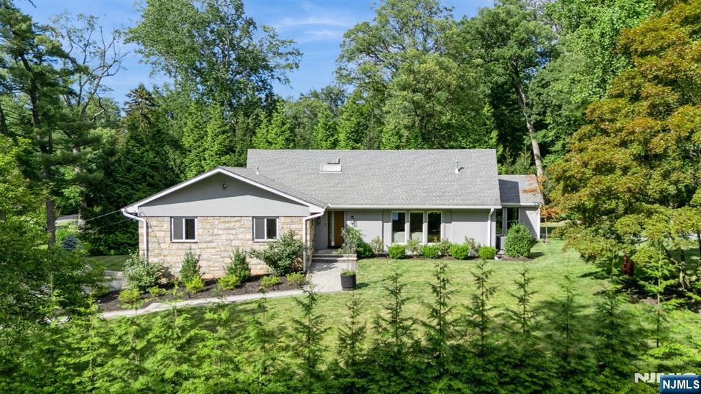 2 Brae Court,Tenafly, NJ 07670