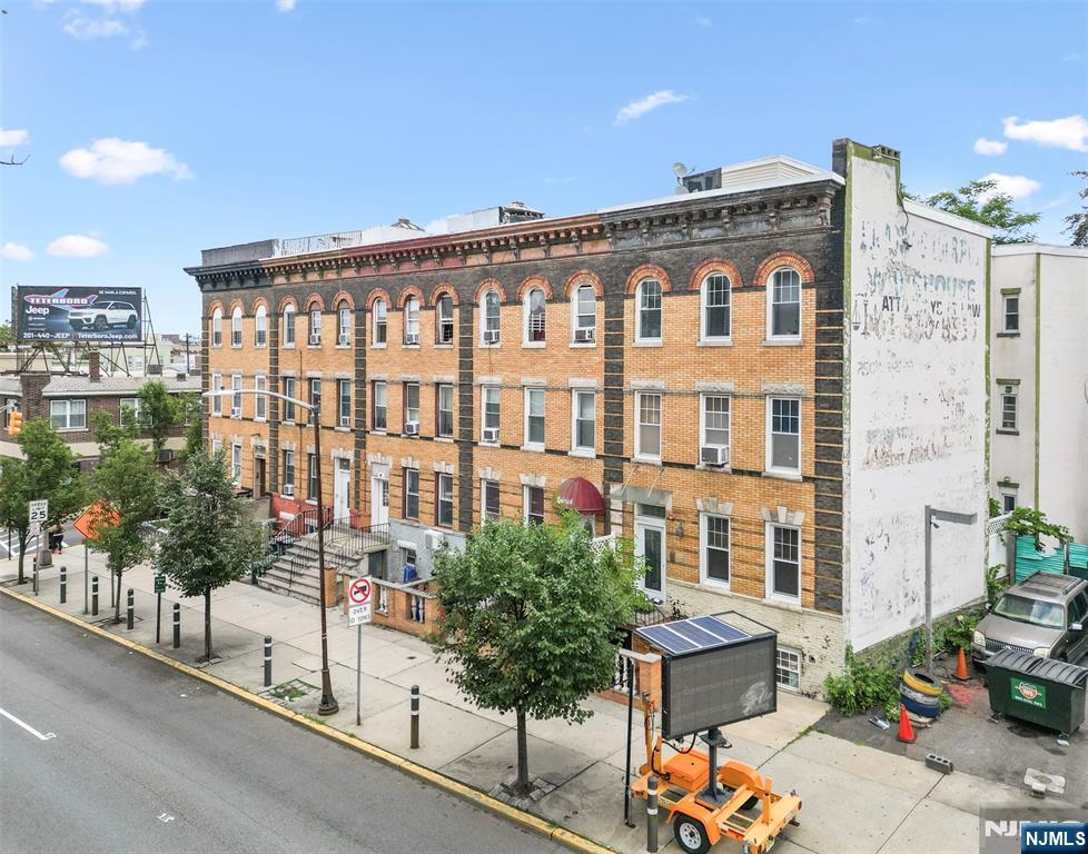 2608 Kennedy Boulevard,Union City, NJ 07087