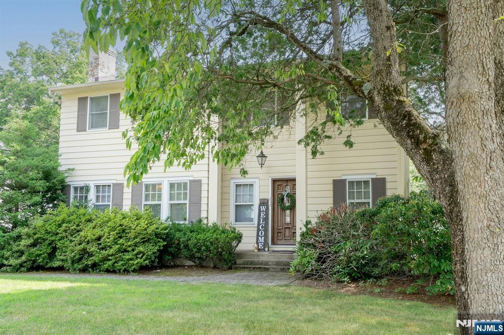 232 Midland Avenue,Paramus, NJ 07652