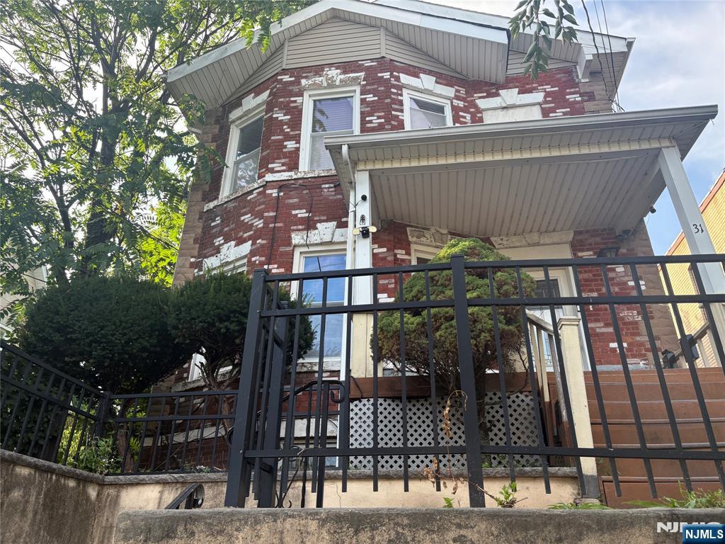 31 Lanza Avenue,Garfield, NJ 07026