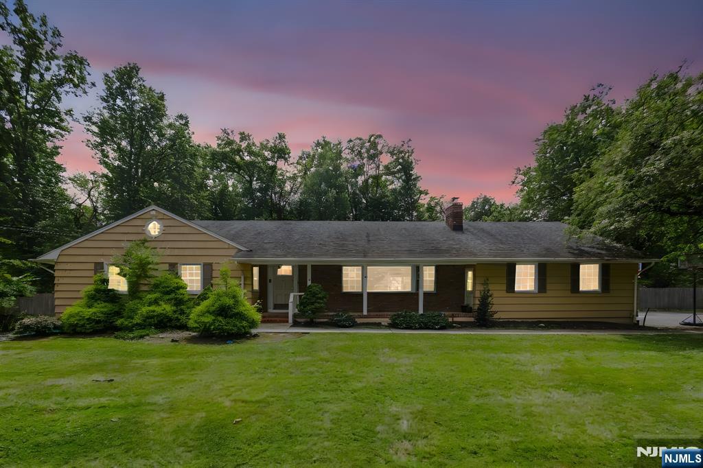 8 Aberdeen Road,Scotch Plains, NJ 07076