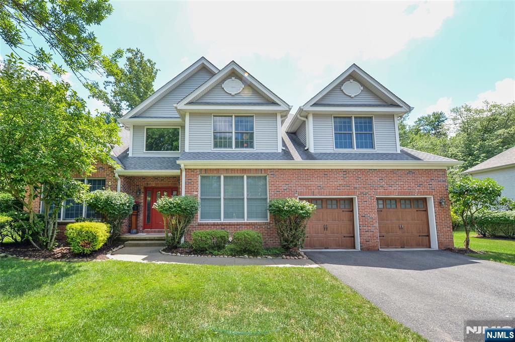 1 Woods Edge Road,Old Tappan, NJ 07675