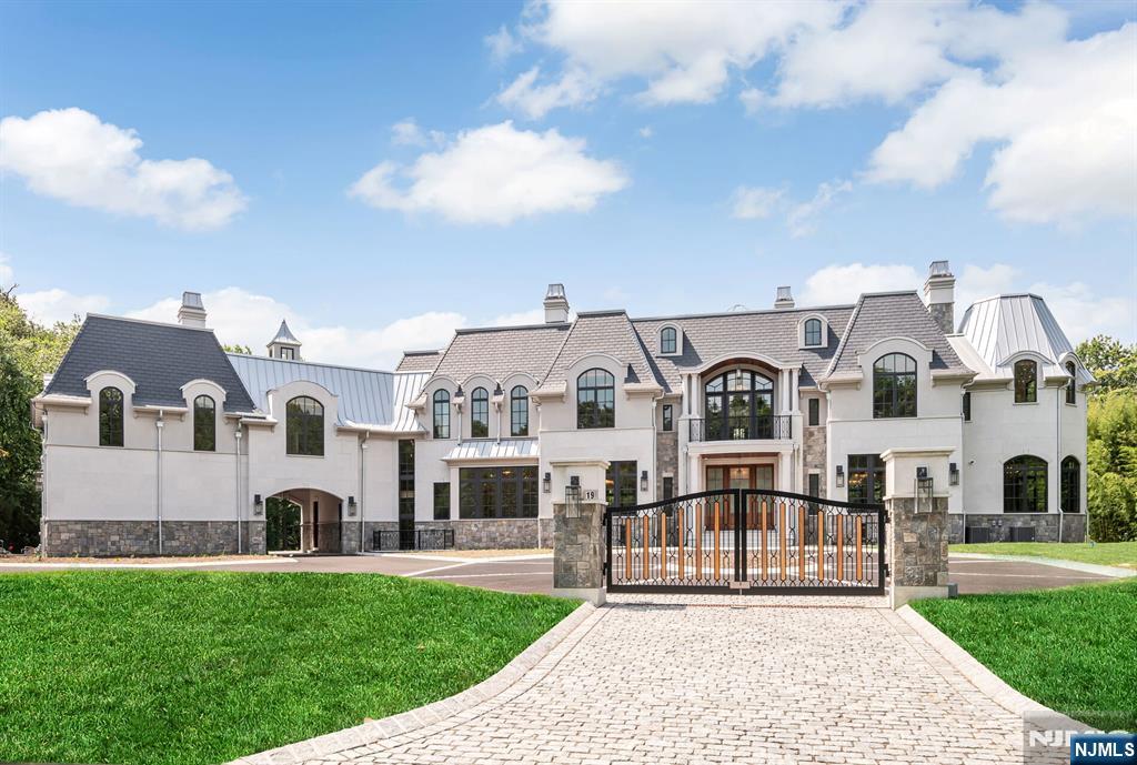 19 Rio Vista Drive,Alpine, NJ 07620
