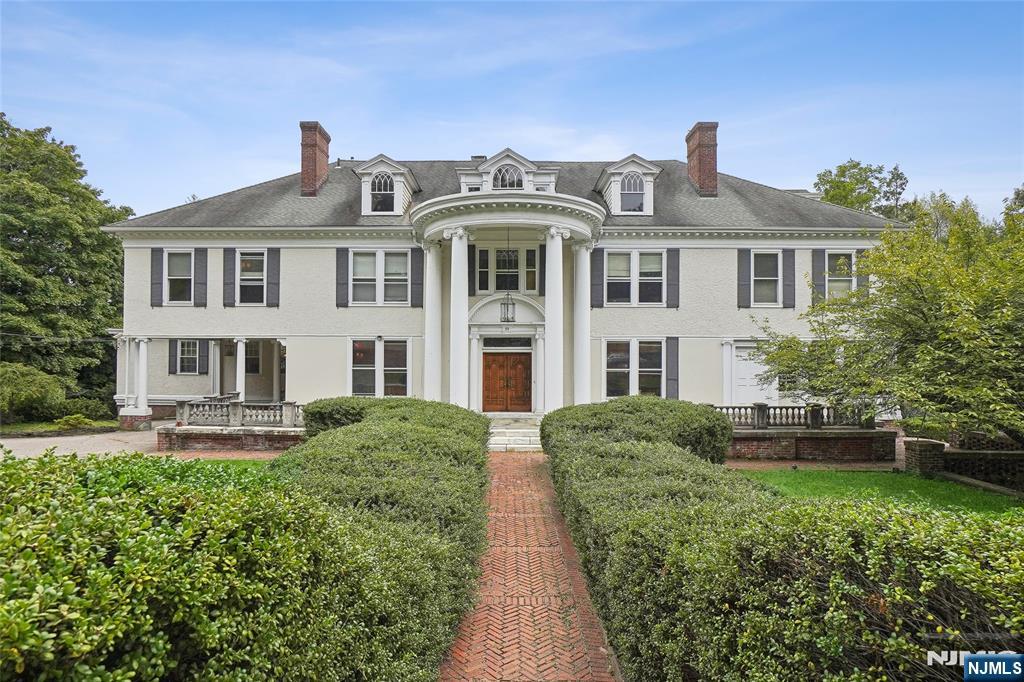 25 Prospect Avenue,Montclair, NJ 07042