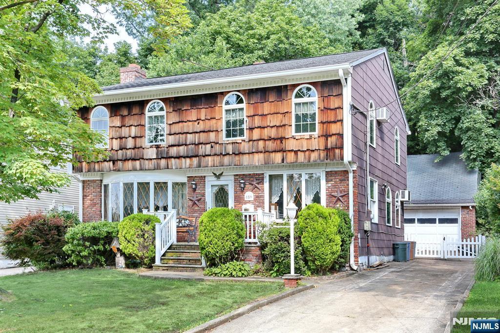 159 Burr Place,Hasbrouck Heights, NJ 07604
