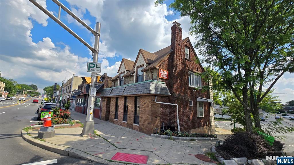 426 Cedar Lane,Teaneck, NJ 07666