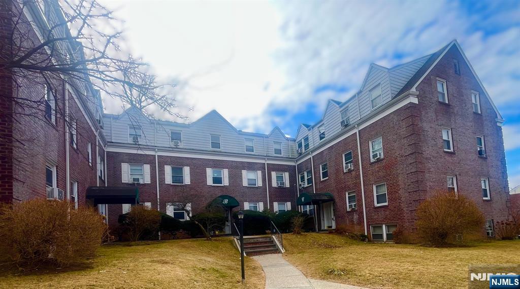 140 Englewood Avenue,Teaneck, NJ 07666