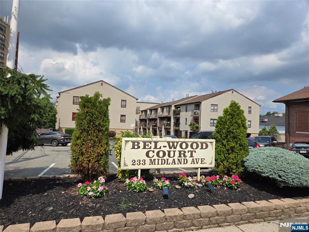 233 Midland Avenue,Garfield, NJ 07026