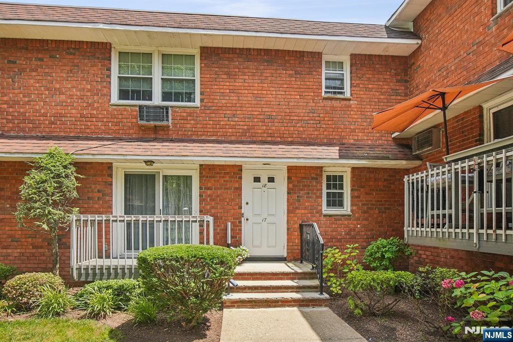 39 Harrison Avenue,Montclair, NJ 07042