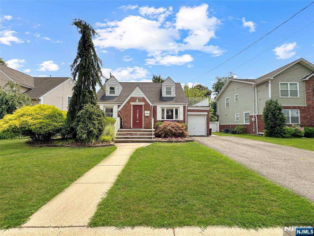 11-02 Charles Street,Fair Lawn, NJ 07410