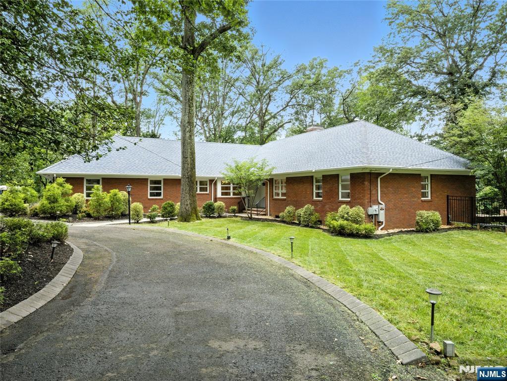 25 Timberline Way,Watchung, NJ 07069