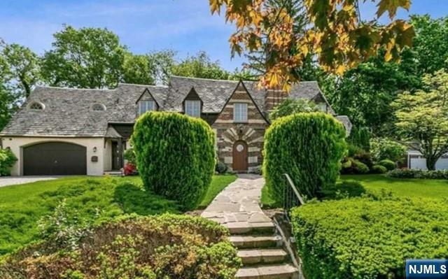 272 Maple Hill Drive,Hackensack, NJ 07601