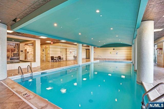 100 Alexander Way,Edgewater, NJ 07020