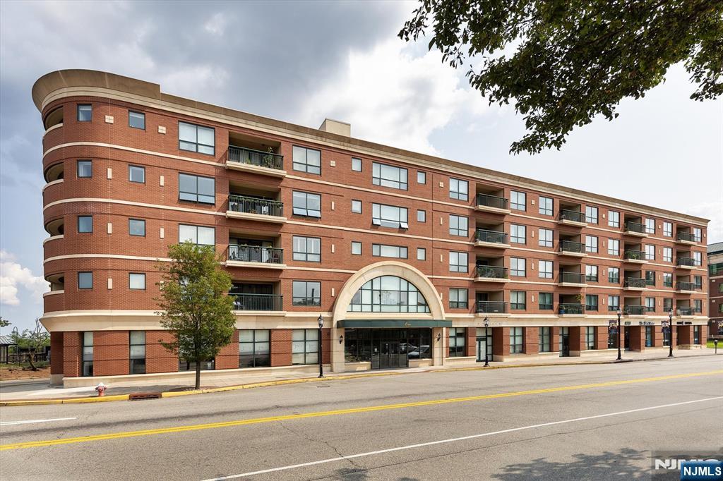 1 Orient Way,Rutherford, NJ 07070