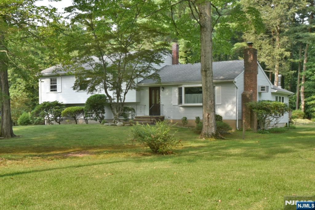 49 Plymouth Road,Hillsdale, NJ 07642
