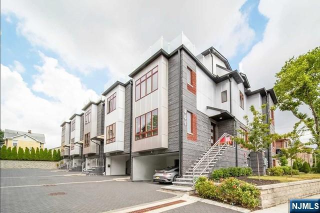 801A Edgewood Lane,Fort Lee, NJ 07024