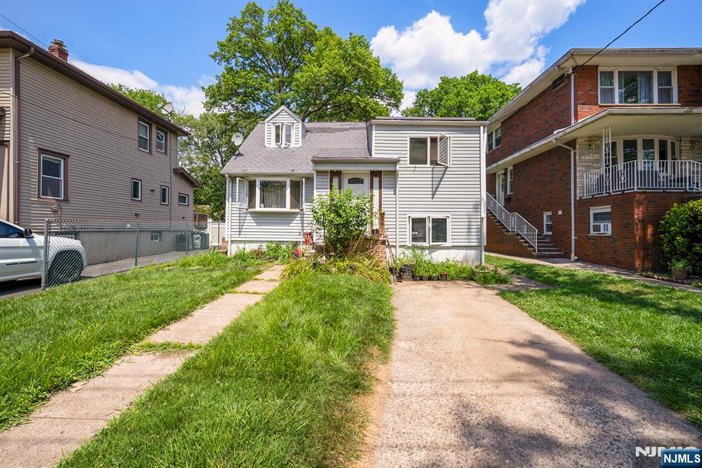 735 Clark Avenue,Ridgefield, NJ 07657