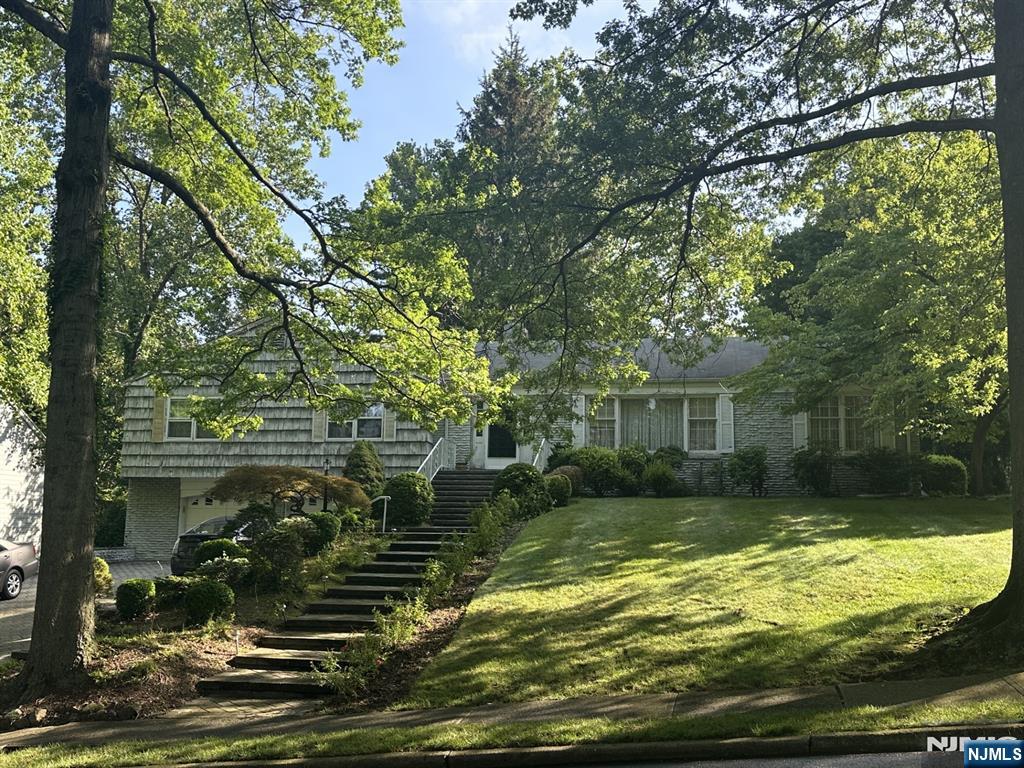 229 Allison Court,Englewood, NJ 07631