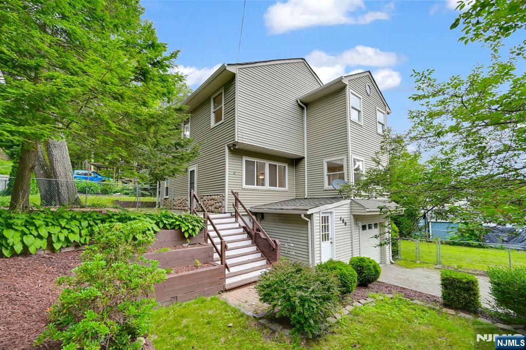 486 Lake Shore Drive,West Milford, NJ 07421