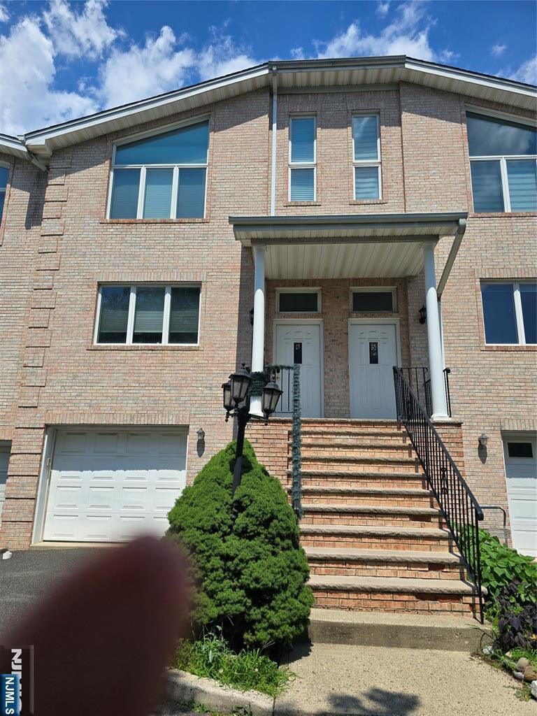 531 Broad Avenue,Palisades Park, NJ 07650