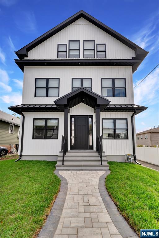227 Eastern Way,Rutherford, NJ 07070