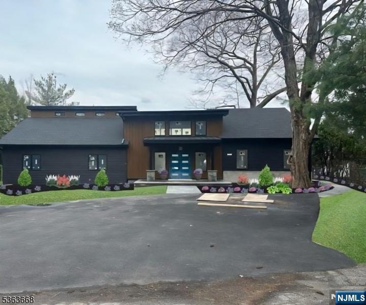 12 Rocky Point Road,West Milford, NJ 07421