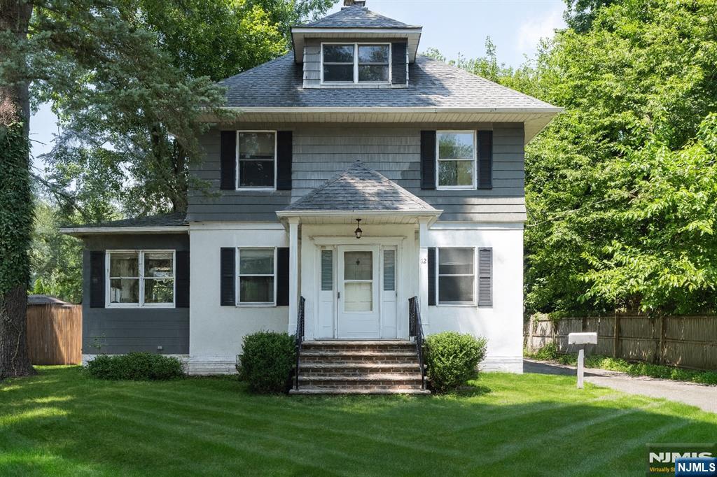 12 Pine Street,Closter, NJ 07624