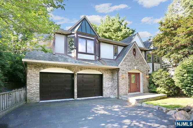 69 Clayton Street,Hillsdale, NJ 07642