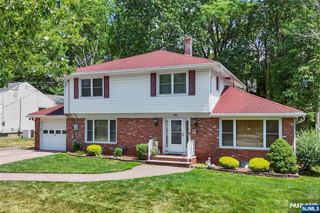 222 Zabriskie Place,River Edge, NJ 07661