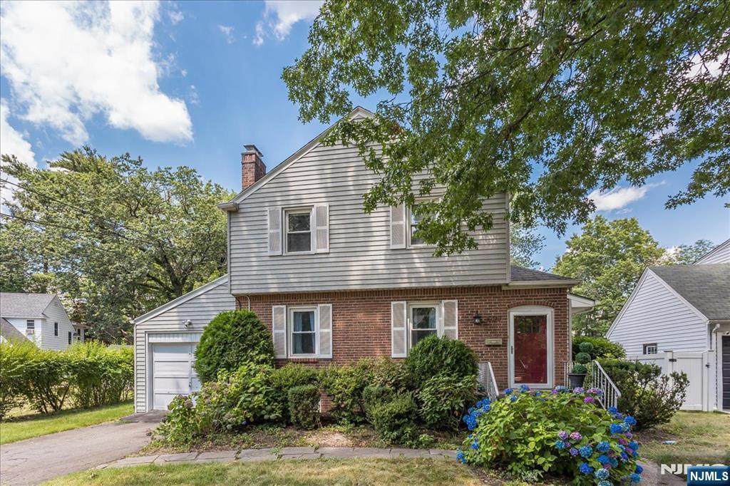 699 Kent Avenue,Teaneck, NJ 07666