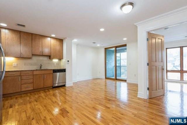 17 Meadow Road,Rutherford, NJ 07070